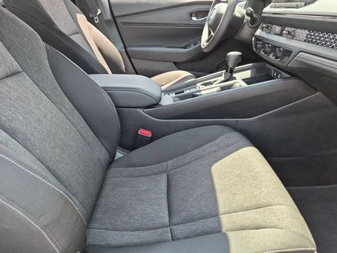 Used 2025 Honda Accord SE image 30
