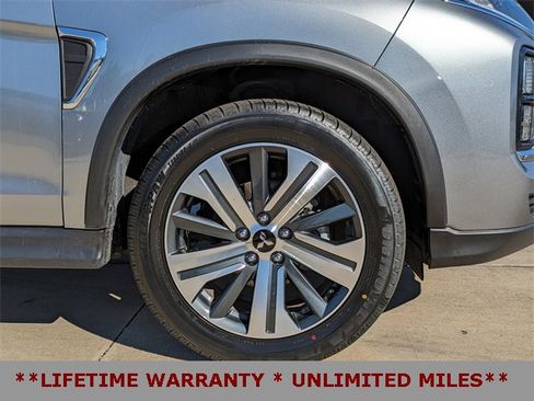 Used 2024 Mitsubishi Outlander Sport ES image 12