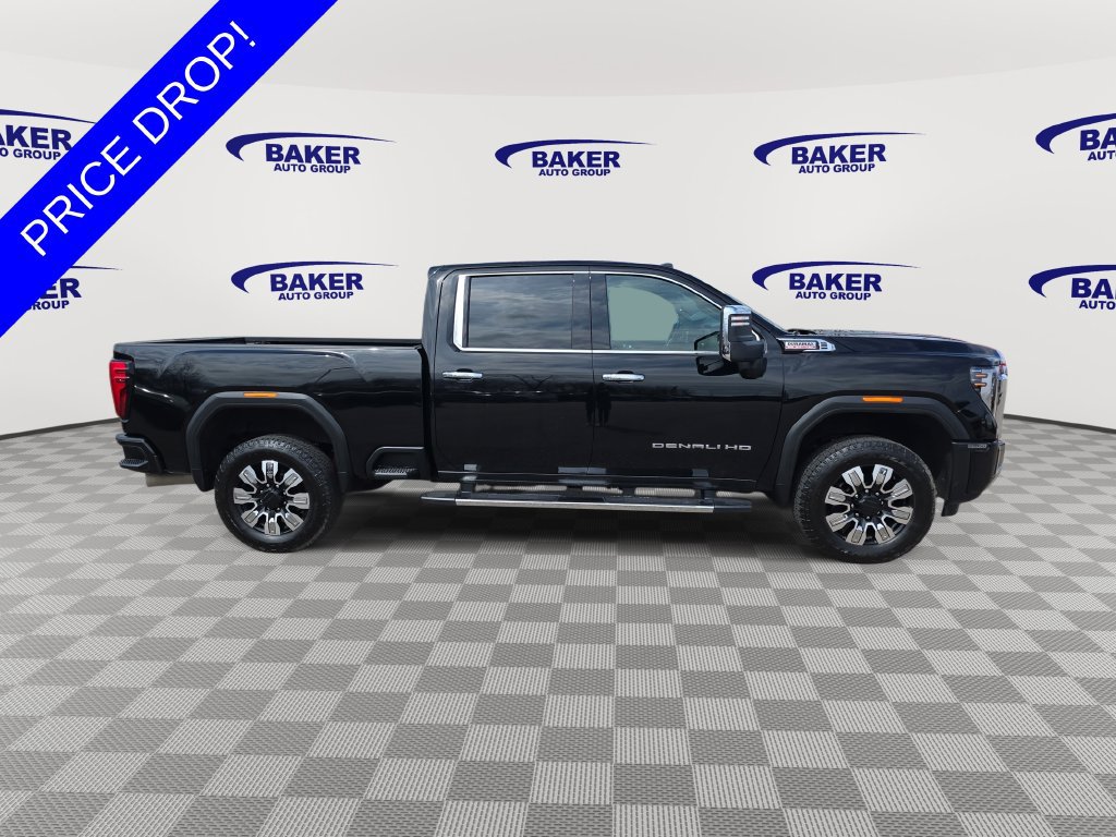 Used 2024 GMC Sierra 2500 Denali w/ Technology Package AWD/4WD image 4