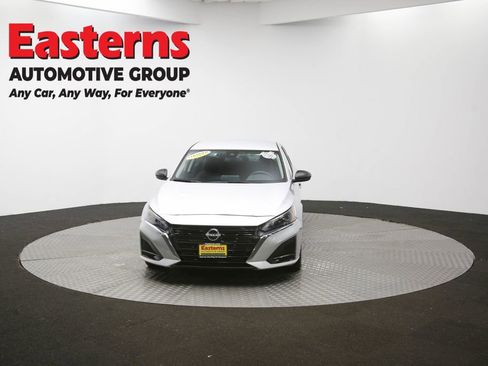 Used 2024 Nissan Altima 2.5 SV image 51