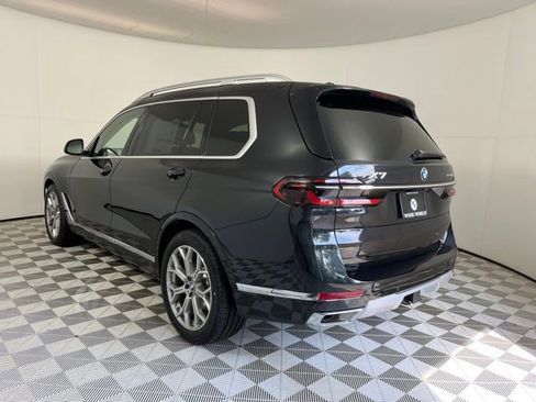 Used 2026 BMW X7 xDrive40i w/ Premium Package image 5
