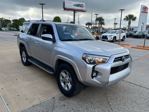 Used 2023 Toyota 4Runner SR5 image 20