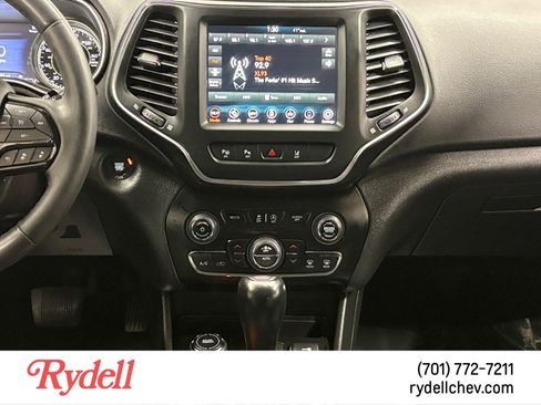 Used 2023 Jeep Cherokee Altitude Lux AWD/4WD image 15