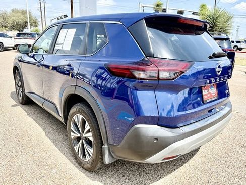 Certified 2022 Nissan Rogue SV image 5