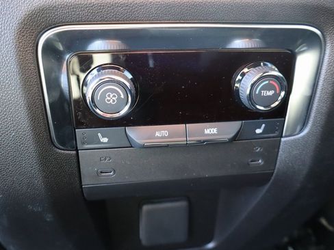 New 2026 Chevrolet Suburban RST image 27