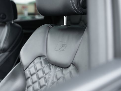 Certified 2024 Audi SQ5 Premium Plus image 26