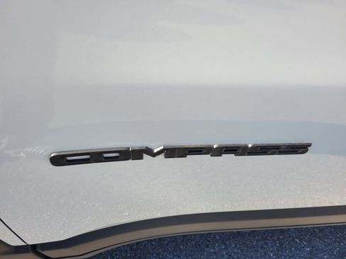 New 2026 Jeep Compass Latitude image 3