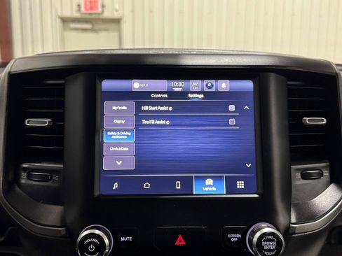Used 2023 RAM 2500 Tradesman AWD/4WD image 38