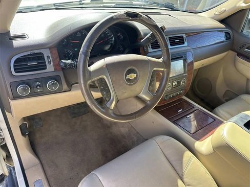 Used 2014 Chevrolet Tahoe LTZ image 20