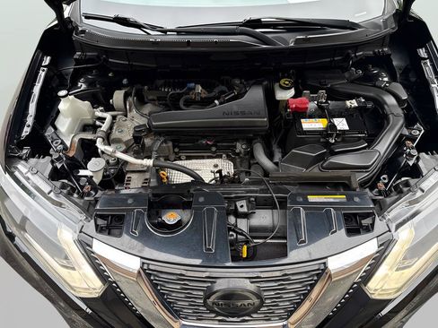 Used 2019 Nissan Rogue SV AWD/4WD image 16