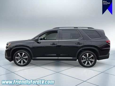 Used 2025 Honda Pilot Elite image 3