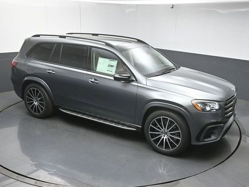 Used 2026 Mercedes-Benz GLS 450 4MATIC image 42