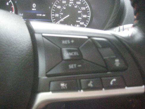 Used 2023 Nissan Sentra SR FWD image 25