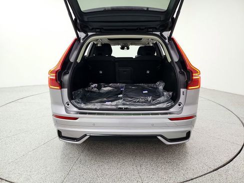 New 2026 Volvo XC60 B5 Plus w/ Protection Package Premier image 19