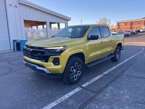 Used 2023 Chevrolet Colorado Z71 image 36