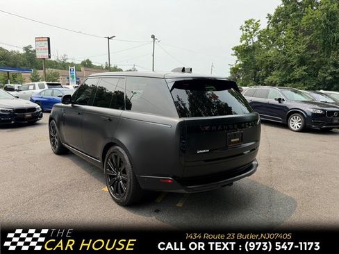 Used 2025 Land Rover Range Rover SE AWD/4WD image 5