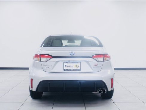 Used 2024 Toyota Corolla SE image 4