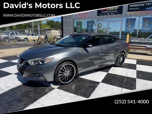 Used 2017 Nissan Maxima 3.5 SV FWD image 1