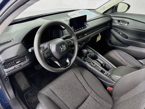Used 2025 Honda Accord SE image 9