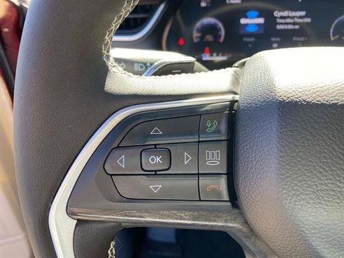 Used 2023 Jeep Grand Cherokee L Limited image 19