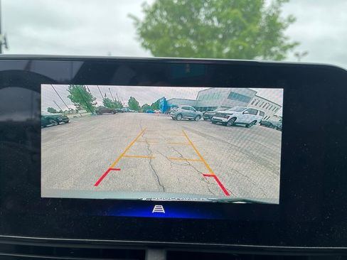 Used 2024 Chevrolet Trax RS w/ Driver Confidence Package FWD image 9