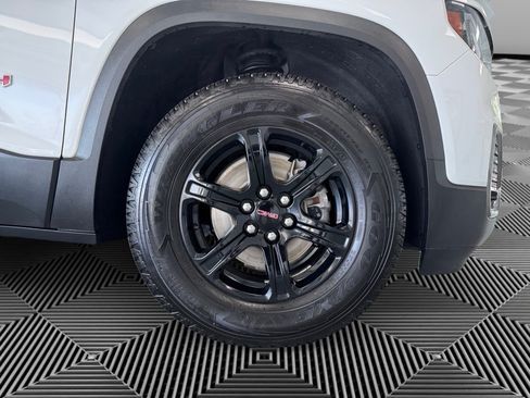 Used 2021 GMC Acadia AT4 w/ Technology Package AWD/4WD image 10