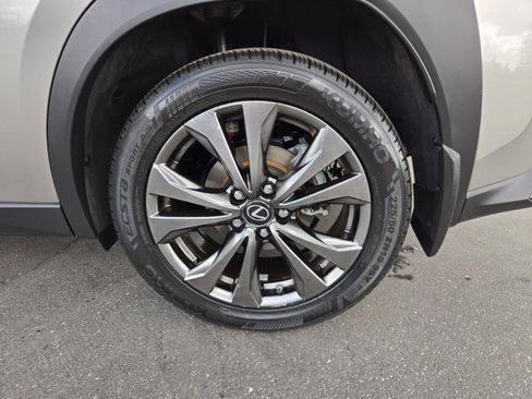 Used 2019 Lexus UX 200 F Sport w/ F Sport Premium Package image 33