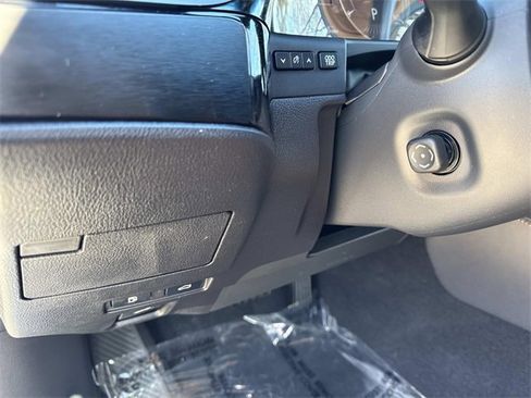 Certified 2024 Lexus ES 350 w/ Premium Package image 33
