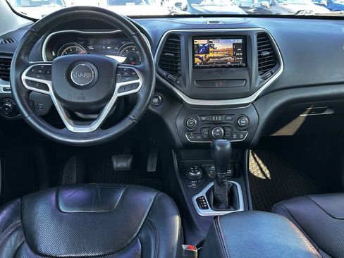 Certified 2017 Jeep Cherokee Trailhawk AWD/4WD image 10