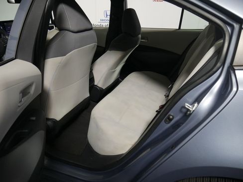 Used 2020 Toyota Corolla LE image 12