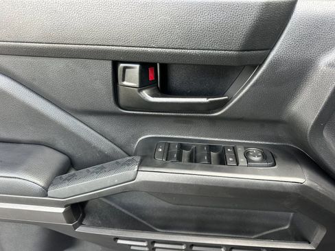 Used 2025 Toyota Tacoma SR5 image 10