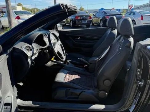 Used 2008 Volkswagen Eos image 8