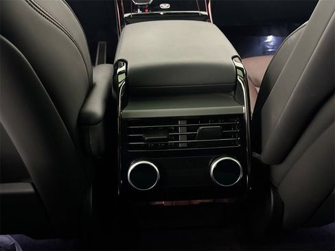 Used 2024 Land Rover Range Rover Sport Dynamic SE image 25