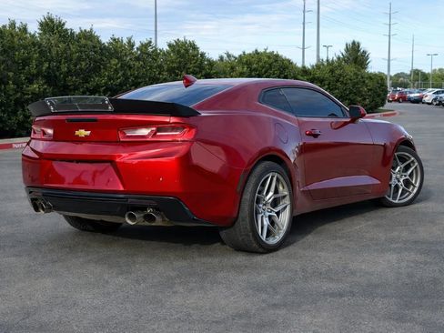 Used 2018 Chevrolet Camaro SS image 5