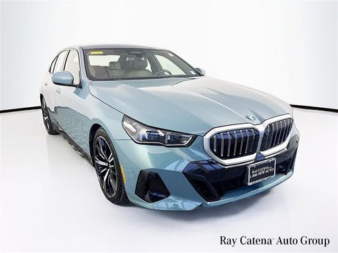 Used 2024 BMW 540i xDrive w/ Premium Package image 1