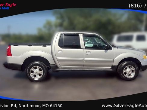 Used 2003 Ford Explorer Sport Trac XLT AWD/4WD image 6