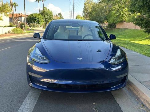Used 2021 Tesla Model 3 Standard Range Plus RWD image 3