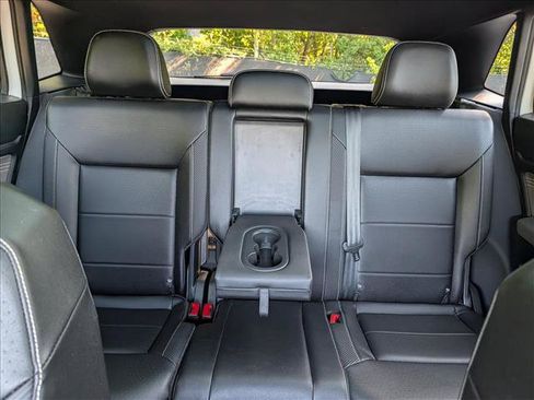 Certified 2023 Volkswagen Atlas Cross Sport SE w/ Panoramic Sunroof Package FWD image 18