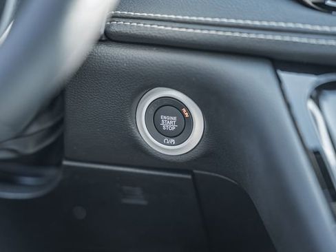 New 2026 Chrysler Pacifica Select image 30