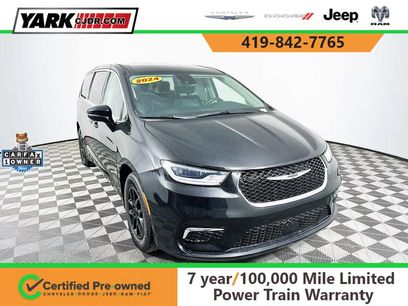 Certified 2024 Chrysler Pacifica Touring-L