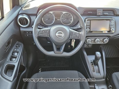 Used 2024 Nissan Versa S w/ S Plus Package image 5
