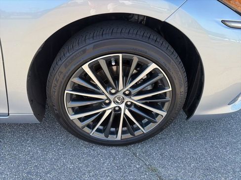 Certified 2023 Lexus ES 350 w/ Premium Package FWD image 14