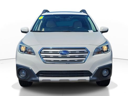 Used 2016 Subaru Outback 2.5i Limited image 2