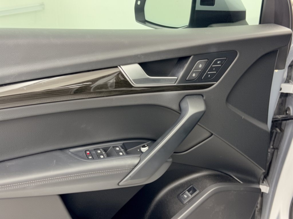 Used 2019 Audi Q5 2.0T Premium Plus w/ Premium Plus Package AWD/4WD image 15