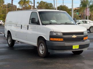 Used 2022 Chevrolet Express 2500 Extended w/ Driver Convenience Package video 2