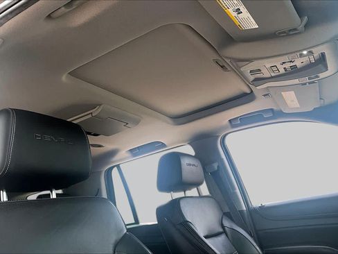 Used 2015 GMC Yukon Denali w/ Premium Package RWD image 13