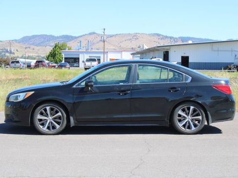 Used 2015 Subaru Legacy 3.6R Limited AWD/4WD image 2