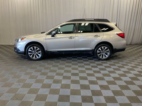 Used 2016 Subaru Outback 2.5i Limited AWD/4WD image 15