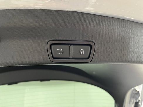 Used 2025 Alfa Romeo Stelvio Sprint w/ Convenience Package image 46