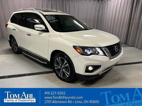 Used 2019 Nissan Pathfinder Platinum w/ Cargo Package image 1